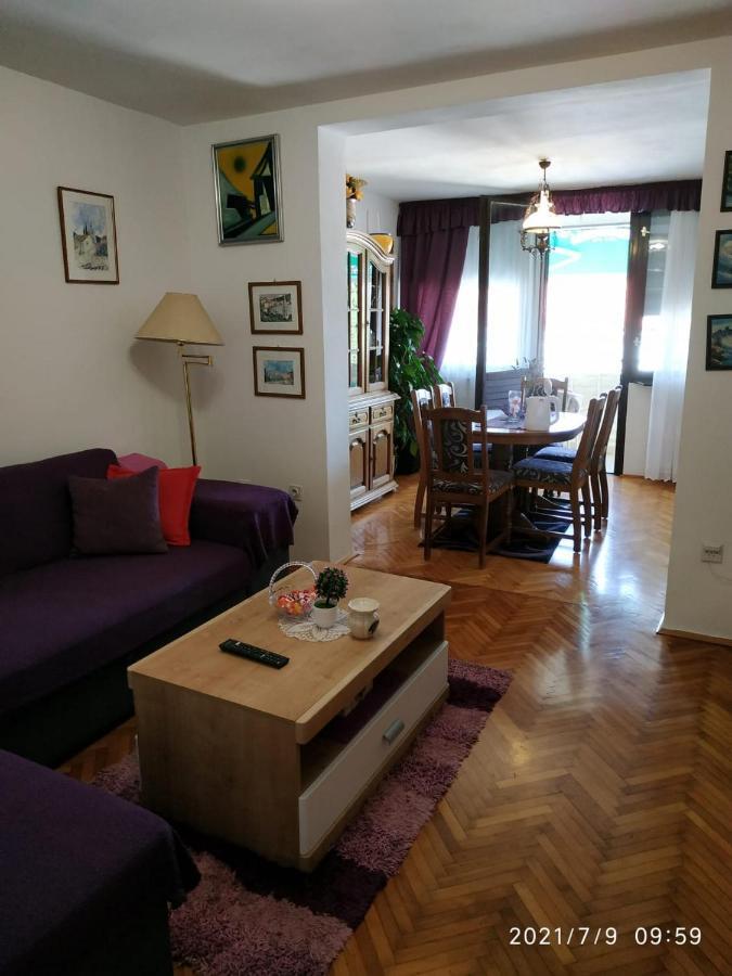 Apartments Raguz Кавтат Екстериор снимка